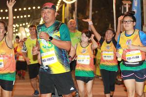 BIB: 17093, 15111, 15988
                            <button type="button" onclick="openModal(9041828)" class="btn btn-primary btn-sm float-right btn-popup" data-toggle="modal" data-target=".modal-high-quality">
                        <i class="fas fa-shopping-cart"></i> Add to Cart
                    </button>
                                            <button type="button" onclick="isThisMe(9041828, true)" class="btn btn-success btn-sm float-right btn-popup btn-isme hidden" data-toggle="tooltip" data-placement="bottom" title="นี่คือรูปของคุณใช่ไหม คลิกที่นี่เพื่อเอาเข้าอัลบั้ม">
                        <i class="fas fa-plus"></i> Add to album
                    </button>
                    <button type="button" onclick="isThisMe(9041828, false)" class="btn btn-warning btn-sm float-right btn-popup btn-isnotme hidden">
                        <i class="fas fa-ban"></i> Remove from album
                    </button>