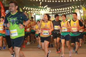 BIB: 106, 17742, 17504
                            <button type="button" onclick="openModal(9059978)" class="btn btn-primary btn-sm float-right btn-popup" data-toggle="modal" data-target=".modal-high-quality">
                        <i class="fas fa-shopping-cart"></i> Add to Cart
                    </button>
                                            <button type="button" onclick="isThisMe(9059978, true)" class="btn btn-success btn-sm float-right btn-popup btn-isme hidden" data-toggle="tooltip" data-placement="bottom" title="นี่คือรูปของคุณใช่ไหม คลิกที่นี่เพื่อเอาเข้าอัลบั้ม">
                        <i class="fas fa-plus"></i> Add to album
                    </button>
                    <button type="button" onclick="isThisMe(9059978, false)" class="btn btn-warning btn-sm float-right btn-popup btn-isnotme hidden">
                        <i class="fas fa-ban"></i> Remove from album
                    </button>