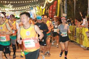 BIB: 197, 26236, 215
                            <button type="button" onclick="openModal(9013525)" class="btn btn-primary btn-sm float-right btn-popup" data-toggle="modal" data-target=".modal-high-quality">
                        <i class="fas fa-shopping-cart"></i> Add to Cart
                    </button>
                                            <button type="button" onclick="isThisMe(9013525, true)" class="btn btn-success btn-sm float-right btn-popup btn-isme hidden" data-toggle="tooltip" data-placement="bottom" title="นี่คือรูปของคุณใช่ไหม คลิกที่นี่เพื่อเอาเข้าอัลบั้ม">
                        <i class="fas fa-plus"></i> Add to album
                    </button>
                    <button type="button" onclick="isThisMe(9013525, false)" class="btn btn-warning btn-sm float-right btn-popup btn-isnotme hidden">
                        <i class="fas fa-ban"></i> Remove from album
                    </button>