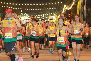 BIB: 11852, 17361
                            <button type="button" onclick="openModal(9386661)" class="btn btn-primary btn-sm float-right btn-popup" data-toggle="modal" data-target=".modal-high-quality">
                        <i class="fas fa-shopping-cart"></i> Add to Cart
                    </button>
                                            <button type="button" onclick="isThisMe(9386661, true)" class="btn btn-success btn-sm float-right btn-popup btn-isme hidden" data-toggle="tooltip" data-placement="bottom" title="นี่คือรูปของคุณใช่ไหม คลิกที่นี่เพื่อเอาเข้าอัลบั้ม">
                        <i class="fas fa-plus"></i> Add to album
                    </button>
                    <button type="button" onclick="isThisMe(9386661, false)" class="btn btn-warning btn-sm float-right btn-popup btn-isnotme hidden">
                        <i class="fas fa-ban"></i> Remove from album
                    </button>