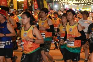 BIB: 076, 48546, 45494
                            <button type="button" onclick="openModal(10146389)" class="btn btn-primary btn-sm float-right btn-popup" data-toggle="modal" data-target=".modal-high-quality">
                        <i class="fas fa-shopping-cart"></i> Add to Cart
                    </button>
                                            <button type="button" onclick="isThisMe(10146389, true)" class="btn btn-success btn-sm float-right btn-popup btn-isme hidden" data-toggle="tooltip" data-placement="bottom" title="นี่คือรูปของคุณใช่ไหม คลิกที่นี่เพื่อเอาเข้าอัลบั้ม">
                        <i class="fas fa-plus"></i> Add to album
                    </button>
                    <button type="button" onclick="isThisMe(10146389, false)" class="btn btn-warning btn-sm float-right btn-popup btn-isnotme hidden">
                        <i class="fas fa-ban"></i> Remove from album
                    </button>