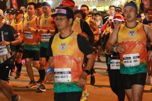 BIB: 4676, 1885, 585, 480, 46472
                            <button type="button" onclick="openModal(10138622)" class="btn btn-primary btn-sm float-right btn-popup" data-toggle="modal" data-target=".modal-high-quality">
                        <i class="fas fa-shopping-cart"></i> Add to Cart
                    </button>
                                            <button type="button" onclick="isThisMe(10138622, true)" class="btn btn-success btn-sm float-right btn-popup btn-isme hidden" data-toggle="tooltip" data-placement="bottom" title="นี่คือรูปของคุณใช่ไหม คลิกที่นี่เพื่อเอาเข้าอัลบั้ม">
                        <i class="fas fa-plus"></i> Add to album
                    </button>
                    <button type="button" onclick="isThisMe(10138622, false)" class="btn btn-warning btn-sm float-right btn-popup btn-isnotme hidden">
                        <i class="fas fa-ban"></i> Remove from album
                    </button>