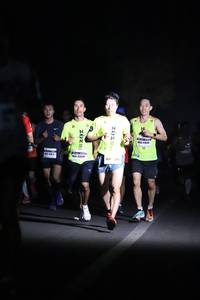 BIB: 041010
                            <button type="button" onclick="openModal(7296102)" class="btn btn-primary btn-sm float-right btn-popup" data-toggle="modal" data-target=".modal-high-quality">
                        <i class="fas fa-shopping-cart"></i> Add to Cart
                    </button>
                                            <button type="button" onclick="isThisMe(7296102, true)" class="btn btn-success btn-sm float-right btn-popup btn-isme hidden" data-toggle="tooltip" data-placement="bottom" title="นี่คือรูปของคุณใช่ไหม คลิกที่นี่เพื่อเอาเข้าอัลบั้ม">
                        <i class="fas fa-plus"></i> Add to album
                    </button>
                    <button type="button" onclick="isThisMe(7296102, false)" class="btn btn-warning btn-sm float-right btn-popup btn-isnotme hidden">
                        <i class="fas fa-ban"></i> Remove from album
                    </button>