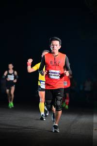 BIB: 4093
                            <button type="button" onclick="openModal(7867576)" class="btn btn-primary btn-sm float-right btn-popup" data-toggle="modal" data-target=".modal-high-quality">
                        <i class="fas fa-shopping-cart"></i> Add to Cart
                    </button>
                                            <button type="button" onclick="isThisMe(7867576, true)" class="btn btn-success btn-sm float-right btn-popup btn-isme hidden" data-toggle="tooltip" data-placement="bottom" title="นี่คือรูปของคุณใช่ไหม คลิกที่นี่เพื่อเอาเข้าอัลบั้ม">
                        <i class="fas fa-plus"></i> Add to album
                    </button>
                    <button type="button" onclick="isThisMe(7867576, false)" class="btn btn-warning btn-sm float-right btn-popup btn-isnotme hidden">
                        <i class="fas fa-ban"></i> Remove from album
                    </button>