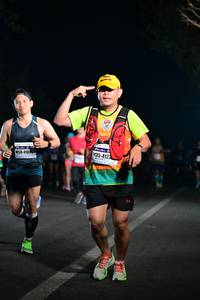BIB: 4123, 410
                            <button type="button" onclick="openModal(7806944)" class="btn btn-primary btn-sm float-right btn-popup" data-toggle="modal" data-target=".modal-high-quality">
                        <i class="fas fa-shopping-cart"></i> Add to Cart
                    </button>
                                            <button type="button" onclick="isThisMe(7806944, true)" class="btn btn-success btn-sm float-right btn-popup btn-isme hidden" data-toggle="tooltip" data-placement="bottom" title="นี่คือรูปของคุณใช่ไหม คลิกที่นี่เพื่อเอาเข้าอัลบั้ม">
                        <i class="fas fa-plus"></i> Add to album
                    </button>
                    <button type="button" onclick="isThisMe(7806944, false)" class="btn btn-warning btn-sm float-right btn-popup btn-isnotme hidden">
                        <i class="fas fa-ban"></i> Remove from album
                    </button>