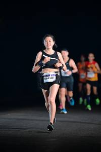 BIB: 4087
                            <button type="button" onclick="openModal(7301025)" class="btn btn-primary btn-sm float-right btn-popup" data-toggle="modal" data-target=".modal-high-quality">
                        <i class="fas fa-shopping-cart"></i> Add to Cart
                    </button>
                                            <button type="button" onclick="isThisMe(7301025, true)" class="btn btn-success btn-sm float-right btn-popup btn-isme hidden" data-toggle="tooltip" data-placement="bottom" title="นี่คือรูปของคุณใช่ไหม คลิกที่นี่เพื่อเอาเข้าอัลบั้ม">
                        <i class="fas fa-plus"></i> Add to album
                    </button>
                    <button type="button" onclick="isThisMe(7301025, false)" class="btn btn-warning btn-sm float-right btn-popup btn-isnotme hidden">
                        <i class="fas fa-ban"></i> Remove from album
                    </button>