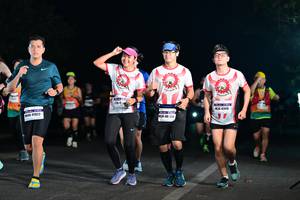 BIB: 304, 404022, 0416, 30405
                            <button type="button" onclick="openModal(7806759)" class="btn btn-primary btn-sm float-right btn-popup" data-toggle="modal" data-target=".modal-high-quality">
                        <i class="fas fa-shopping-cart"></i> Add to Cart
                    </button>
                                            <button type="button" onclick="isThisMe(7806759, true)" class="btn btn-success btn-sm float-right btn-popup btn-isme hidden" data-toggle="tooltip" data-placement="bottom" title="นี่คือรูปของคุณใช่ไหม คลิกที่นี่เพื่อเอาเข้าอัลบั้ม">
                        <i class="fas fa-plus"></i> Add to album
                    </button>
                    <button type="button" onclick="isThisMe(7806759, false)" class="btn btn-warning btn-sm float-right btn-popup btn-isnotme hidden">
                        <i class="fas fa-ban"></i> Remove from album
                    </button>