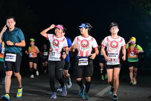 BIB: 41416, 4702, 40850
                            <button type="button" onclick="openModal(7806771)" class="btn btn-primary btn-sm float-right btn-popup" data-toggle="modal" data-target=".modal-high-quality">
                        <i class="fas fa-shopping-cart"></i> Add to Cart
                    </button>
                                            <button type="button" onclick="isThisMe(7806771, true)" class="btn btn-success btn-sm float-right btn-popup btn-isme hidden" data-toggle="tooltip" data-placement="bottom" title="นี่คือรูปของคุณใช่ไหม คลิกที่นี่เพื่อเอาเข้าอัลบั้ม">
                        <i class="fas fa-plus"></i> Add to album
                    </button>
                    <button type="button" onclick="isThisMe(7806771, false)" class="btn btn-warning btn-sm float-right btn-popup btn-isnotme hidden">
                        <i class="fas fa-ban"></i> Remove from album
                    </button>