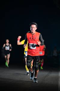 BIB: 4093
                            <button type="button" onclick="openModal(7867609)" class="btn btn-primary btn-sm float-right btn-popup" data-toggle="modal" data-target=".modal-high-quality">
                        <i class="fas fa-shopping-cart"></i> Add to Cart
                    </button>
                                            <button type="button" onclick="isThisMe(7867609, true)" class="btn btn-success btn-sm float-right btn-popup btn-isme hidden" data-toggle="tooltip" data-placement="bottom" title="นี่คือรูปของคุณใช่ไหม คลิกที่นี่เพื่อเอาเข้าอัลบั้ม">
                        <i class="fas fa-plus"></i> Add to album
                    </button>
                    <button type="button" onclick="isThisMe(7867609, false)" class="btn btn-warning btn-sm float-right btn-popup btn-isnotme hidden">
                        <i class="fas fa-ban"></i> Remove from album
                    </button>