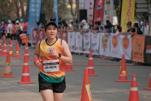 BIB: 40274
                            <button type="button" onclick="openModal(8953600)" class="btn btn-primary btn-sm float-right btn-popup" data-toggle="modal" data-target=".modal-high-quality">
                        <i class="fas fa-shopping-cart"></i> Add to Cart
                    </button>
                                            <button type="button" onclick="isThisMe(8953600, true)" class="btn btn-success btn-sm float-right btn-popup btn-isme hidden" data-toggle="tooltip" data-placement="bottom" title="นี่คือรูปของคุณใช่ไหม คลิกที่นี่เพื่อเอาเข้าอัลบั้ม">
                        <i class="fas fa-plus"></i> Add to album
                    </button>
                    <button type="button" onclick="isThisMe(8953600, false)" class="btn btn-warning btn-sm float-right btn-popup btn-isnotme hidden">
                        <i class="fas fa-ban"></i> Remove from album
                    </button>