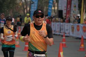 BIB: 40450
                            <button type="button" onclick="openModal(8935525)" class="btn btn-primary btn-sm float-right btn-popup" data-toggle="modal" data-target=".modal-high-quality">
                        <i class="fas fa-shopping-cart"></i> Add to Cart
                    </button>
                                            <button type="button" onclick="isThisMe(8935525, true)" class="btn btn-success btn-sm float-right btn-popup btn-isme hidden" data-toggle="tooltip" data-placement="bottom" title="นี่คือรูปของคุณใช่ไหม คลิกที่นี่เพื่อเอาเข้าอัลบั้ม">
                        <i class="fas fa-plus"></i> Add to album
                    </button>
                    <button type="button" onclick="isThisMe(8935525, false)" class="btn btn-warning btn-sm float-right btn-popup btn-isnotme hidden">
                        <i class="fas fa-ban"></i> Remove from album
                    </button>