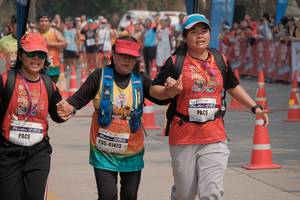 BIB: 41473
                            <button type="button" onclick="openModal(8969586)" class="btn btn-primary btn-sm float-right btn-popup" data-toggle="modal" data-target=".modal-high-quality">
                        <i class="fas fa-shopping-cart"></i> Add to Cart
                    </button>
                                            <button type="button" onclick="isThisMe(8969586, true)" class="btn btn-success btn-sm float-right btn-popup btn-isme hidden" data-toggle="tooltip" data-placement="bottom" title="นี่คือรูปของคุณใช่ไหม คลิกที่นี่เพื่อเอาเข้าอัลบั้ม">
                        <i class="fas fa-plus"></i> Add to album
                    </button>
                    <button type="button" onclick="isThisMe(8969586, false)" class="btn btn-warning btn-sm float-right btn-popup btn-isnotme hidden">
                        <i class="fas fa-ban"></i> Remove from album
                    </button>