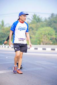 BIB: 4784
                            <button type="button" onclick="openModal(9504524)" class="btn btn-primary btn-sm float-right btn-popup" data-toggle="modal" data-target=".modal-high-quality">
                        <i class="fas fa-shopping-cart"></i> Add to Cart
                    </button>
                                            <button type="button" onclick="isThisMe(9504524, true)" class="btn btn-success btn-sm float-right btn-popup btn-isme hidden" data-toggle="tooltip" data-placement="bottom" title="นี่คือรูปของคุณใช่ไหม คลิกที่นี่เพื่อเอาเข้าอัลบั้ม">
                        <i class="fas fa-plus"></i> Add to album
                    </button>
                    <button type="button" onclick="isThisMe(9504524, false)" class="btn btn-warning btn-sm float-right btn-popup btn-isnotme hidden">
                        <i class="fas fa-ban"></i> Remove from album
                    </button>