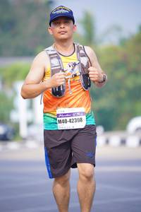BIB: 192, 42398
                            <button type="button" onclick="openModal(9465852)" class="btn btn-primary btn-sm float-right btn-popup" data-toggle="modal" data-target=".modal-high-quality">
                        <i class="fas fa-shopping-cart"></i> Add to Cart
                    </button>
                                            <button type="button" onclick="isThisMe(9465852, true)" class="btn btn-success btn-sm float-right btn-popup btn-isme hidden" data-toggle="tooltip" data-placement="bottom" title="นี่คือรูปของคุณใช่ไหม คลิกที่นี่เพื่อเอาเข้าอัลบั้ม">
                        <i class="fas fa-plus"></i> Add to album
                    </button>
                    <button type="button" onclick="isThisMe(9465852, false)" class="btn btn-warning btn-sm float-right btn-popup btn-isnotme hidden">
                        <i class="fas fa-ban"></i> Remove from album
                    </button>
