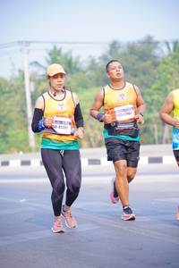 BIB: 47962, 45397
                            <button type="button" onclick="openModal(9504717)" class="btn btn-primary btn-sm float-right btn-popup" data-toggle="modal" data-target=".modal-high-quality">
                        <i class="fas fa-shopping-cart"></i> Add to Cart
                    </button>
                                            <button type="button" onclick="isThisMe(9504717, true)" class="btn btn-success btn-sm float-right btn-popup btn-isme hidden" data-toggle="tooltip" data-placement="bottom" title="นี่คือรูปของคุณใช่ไหม คลิกที่นี่เพื่อเอาเข้าอัลบั้ม">
                        <i class="fas fa-plus"></i> Add to album
                    </button>
                    <button type="button" onclick="isThisMe(9504717, false)" class="btn btn-warning btn-sm float-right btn-popup btn-isnotme hidden">
                        <i class="fas fa-ban"></i> Remove from album
                    </button>