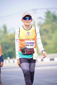 BIB: 41122
                            <button type="button" onclick="openModal(9450861)" class="btn btn-primary btn-sm float-right btn-popup" data-toggle="modal" data-target=".modal-high-quality">
                        <i class="fas fa-shopping-cart"></i> Add to Cart
                    </button>
                                            <button type="button" onclick="isThisMe(9450861, true)" class="btn btn-success btn-sm float-right btn-popup btn-isme hidden" data-toggle="tooltip" data-placement="bottom" title="นี่คือรูปของคุณใช่ไหม คลิกที่นี่เพื่อเอาเข้าอัลบั้ม">
                        <i class="fas fa-plus"></i> Add to album
                    </button>
                    <button type="button" onclick="isThisMe(9450861, false)" class="btn btn-warning btn-sm float-right btn-popup btn-isnotme hidden">
                        <i class="fas fa-ban"></i> Remove from album
                    </button>