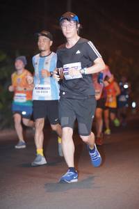 BIB: 41858
                            <button type="button" onclick="openModal(9968918)" class="btn btn-primary btn-sm float-right btn-popup" data-toggle="modal" data-target=".modal-high-quality">
                        <i class="fas fa-shopping-cart"></i> Add to Cart
                    </button>
                                            <button type="button" onclick="isThisMe(9968918, true)" class="btn btn-success btn-sm float-right btn-popup btn-isme hidden" data-toggle="tooltip" data-placement="bottom" title="นี่คือรูปของคุณใช่ไหม คลิกที่นี่เพื่อเอาเข้าอัลบั้ม">
                        <i class="fas fa-plus"></i> Add to album
                    </button>
                    <button type="button" onclick="isThisMe(9968918, false)" class="btn btn-warning btn-sm float-right btn-popup btn-isnotme hidden">
                        <i class="fas fa-ban"></i> Remove from album
                    </button>