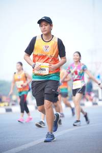 BIB: 1425
                            <button type="button" onclick="openModal(8265510)" class="btn btn-primary btn-sm float-right btn-popup" data-toggle="modal" data-target=".modal-high-quality">
                        <i class="fas fa-shopping-cart"></i> Add to Cart
                    </button>
                                            <button type="button" onclick="isThisMe(8265510, true)" class="btn btn-success btn-sm float-right btn-popup btn-isme hidden" data-toggle="tooltip" data-placement="bottom" title="นี่คือรูปของคุณใช่ไหม คลิกที่นี่เพื่อเอาเข้าอัลบั้ม">
                        <i class="fas fa-plus"></i> Add to album
                    </button>
                    <button type="button" onclick="isThisMe(8265510, false)" class="btn btn-warning btn-sm float-right btn-popup btn-isnotme hidden">
                        <i class="fas fa-ban"></i> Remove from album
                    </button>