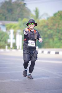 BIB: 84035
                            <button type="button" onclick="openModal(9450052)" class="btn btn-primary btn-sm float-right btn-popup" data-toggle="modal" data-target=".modal-high-quality">
                        <i class="fas fa-shopping-cart"></i> Add to Cart
                    </button>
                                            <button type="button" onclick="isThisMe(9450052, true)" class="btn btn-success btn-sm float-right btn-popup btn-isme hidden" data-toggle="tooltip" data-placement="bottom" title="นี่คือรูปของคุณใช่ไหม คลิกที่นี่เพื่อเอาเข้าอัลบั้ม">
                        <i class="fas fa-plus"></i> Add to album
                    </button>
                    <button type="button" onclick="isThisMe(9450052, false)" class="btn btn-warning btn-sm float-right btn-popup btn-isnotme hidden">
                        <i class="fas fa-ban"></i> Remove from album
                    </button>