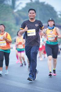 BIB: 11382, 10405, 
                            <button type="button" onclick="openModal(8185097)" class="btn btn-primary btn-sm float-right btn-popup" data-toggle="modal" data-target=".modal-high-quality">
                        <i class="fas fa-shopping-cart"></i> Add to Cart
                    </button>
                                            <button type="button" onclick="isThisMe(8185097, true)" class="btn btn-success btn-sm float-right btn-popup btn-isme hidden" data-toggle="tooltip" data-placement="bottom" title="นี่คือรูปของคุณใช่ไหม คลิกที่นี่เพื่อเอาเข้าอัลบั้ม">
                        <i class="fas fa-plus"></i> Add to album
                    </button>
                    <button type="button" onclick="isThisMe(8185097, false)" class="btn btn-warning btn-sm float-right btn-popup btn-isnotme hidden">
                        <i class="fas fa-ban"></i> Remove from album
                    </button>