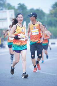 BIB: 290
                            <button type="button" onclick="openModal(7836222)" class="btn btn-primary btn-sm float-right btn-popup" data-toggle="modal" data-target=".modal-high-quality">
                        <i class="fas fa-shopping-cart"></i> Add to Cart
                    </button>
                                            <button type="button" onclick="isThisMe(7836222, true)" class="btn btn-success btn-sm float-right btn-popup btn-isme hidden" data-toggle="tooltip" data-placement="bottom" title="นี่คือรูปของคุณใช่ไหม คลิกที่นี่เพื่อเอาเข้าอัลบั้ม">
                        <i class="fas fa-plus"></i> Add to album
                    </button>
                    <button type="button" onclick="isThisMe(7836222, false)" class="btn btn-warning btn-sm float-right btn-popup btn-isnotme hidden">
                        <i class="fas fa-ban"></i> Remove from album
                    </button>