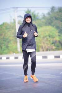BIB: 43075
                            <button type="button" onclick="openModal(9506232)" class="btn btn-primary btn-sm float-right btn-popup" data-toggle="modal" data-target=".modal-high-quality">
                        <i class="fas fa-shopping-cart"></i> Add to Cart
                    </button>
                                            <button type="button" onclick="isThisMe(9506232, true)" class="btn btn-success btn-sm float-right btn-popup btn-isme hidden" data-toggle="tooltip" data-placement="bottom" title="นี่คือรูปของคุณใช่ไหม คลิกที่นี่เพื่อเอาเข้าอัลบั้ม">
                        <i class="fas fa-plus"></i> Add to album
                    </button>
                    <button type="button" onclick="isThisMe(9506232, false)" class="btn btn-warning btn-sm float-right btn-popup btn-isnotme hidden">
                        <i class="fas fa-ban"></i> Remove from album
                    </button>