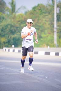 BIB: 41819
                            <button type="button" onclick="openModal(9449634)" class="btn btn-primary btn-sm float-right btn-popup" data-toggle="modal" data-target=".modal-high-quality">
                        <i class="fas fa-shopping-cart"></i> Add to Cart
                    </button>
                                            <button type="button" onclick="isThisMe(9449634, true)" class="btn btn-success btn-sm float-right btn-popup btn-isme hidden" data-toggle="tooltip" data-placement="bottom" title="นี่คือรูปของคุณใช่ไหม คลิกที่นี่เพื่อเอาเข้าอัลบั้ม">
                        <i class="fas fa-plus"></i> Add to album
                    </button>
                    <button type="button" onclick="isThisMe(9449634, false)" class="btn btn-warning btn-sm float-right btn-popup btn-isnotme hidden">
                        <i class="fas fa-ban"></i> Remove from album
                    </button>