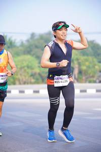BIB: 46571, 41035
                            <button type="button" onclick="openModal(9504425)" class="btn btn-primary btn-sm float-right btn-popup" data-toggle="modal" data-target=".modal-high-quality">
                        <i class="fas fa-shopping-cart"></i> Add to Cart
                    </button>
                                            <button type="button" onclick="isThisMe(9504425, true)" class="btn btn-success btn-sm float-right btn-popup btn-isme hidden" data-toggle="tooltip" data-placement="bottom" title="นี่คือรูปของคุณใช่ไหม คลิกที่นี่เพื่อเอาเข้าอัลบั้ม">
                        <i class="fas fa-plus"></i> Add to album
                    </button>
                    <button type="button" onclick="isThisMe(9504425, false)" class="btn btn-warning btn-sm float-right btn-popup btn-isnotme hidden">
                        <i class="fas fa-ban"></i> Remove from album
                    </button>