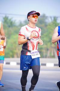 BIB: 4136
                            <button type="button" onclick="openModal(9503130)" class="btn btn-primary btn-sm float-right btn-popup" data-toggle="modal" data-target=".modal-high-quality">
                        <i class="fas fa-shopping-cart"></i> Add to Cart
                    </button>
                                            <button type="button" onclick="isThisMe(9503130, true)" class="btn btn-success btn-sm float-right btn-popup btn-isme hidden" data-toggle="tooltip" data-placement="bottom" title="นี่คือรูปของคุณใช่ไหม คลิกที่นี่เพื่อเอาเข้าอัลบั้ม">
                        <i class="fas fa-plus"></i> Add to album
                    </button>
                    <button type="button" onclick="isThisMe(9503130, false)" class="btn btn-warning btn-sm float-right btn-popup btn-isnotme hidden">
                        <i class="fas fa-ban"></i> Remove from album
                    </button>