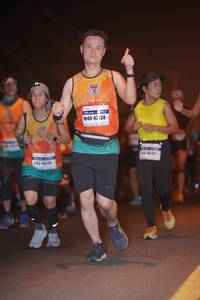 BIB: 138, 40162, 45714
                            <button type="button" onclick="openModal(9976216)" class="btn btn-primary btn-sm float-right btn-popup" data-toggle="modal" data-target=".modal-high-quality">
                        <i class="fas fa-shopping-cart"></i> Add to Cart
                    </button>
                                            <button type="button" onclick="isThisMe(9976216, true)" class="btn btn-success btn-sm float-right btn-popup btn-isme hidden" data-toggle="tooltip" data-placement="bottom" title="นี่คือรูปของคุณใช่ไหม คลิกที่นี่เพื่อเอาเข้าอัลบั้ม">
                        <i class="fas fa-plus"></i> Add to album
                    </button>
                    <button type="button" onclick="isThisMe(9976216, false)" class="btn btn-warning btn-sm float-right btn-popup btn-isnotme hidden">
                        <i class="fas fa-ban"></i> Remove from album
                    </button>