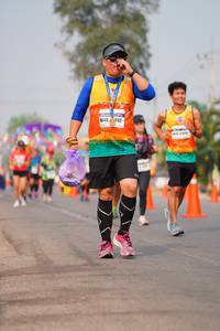 BIB: 40192
                            <button type="button" onclick="openModal(10423712)" class="btn btn-primary btn-sm float-right btn-popup" data-toggle="modal" data-target=".modal-high-quality">
                        <i class="fas fa-shopping-cart"></i> Add to Cart
                    </button>
                                            <button type="button" onclick="isThisMe(10423712, true)" class="btn btn-success btn-sm float-right btn-popup btn-isme hidden" data-toggle="tooltip" data-placement="bottom" title="นี่คือรูปของคุณใช่ไหม คลิกที่นี่เพื่อเอาเข้าอัลบั้ม">
                        <i class="fas fa-plus"></i> Add to album
                    </button>
                    <button type="button" onclick="isThisMe(10423712, false)" class="btn btn-warning btn-sm float-right btn-popup btn-isnotme hidden">
                        <i class="fas fa-ban"></i> Remove from album
                    </button>