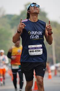 BIB: 421952, 41754
                            <button type="button" onclick="openModal(9001759)" class="btn btn-primary btn-sm float-right btn-popup" data-toggle="modal" data-target=".modal-high-quality">
                        <i class="fas fa-shopping-cart"></i> Add to Cart
                    </button>
                                            <button type="button" onclick="isThisMe(9001759, true)" class="btn btn-success btn-sm float-right btn-popup btn-isme hidden" data-toggle="tooltip" data-placement="bottom" title="นี่คือรูปของคุณใช่ไหม คลิกที่นี่เพื่อเอาเข้าอัลบั้ม">
                        <i class="fas fa-plus"></i> Add to album
                    </button>
                    <button type="button" onclick="isThisMe(9001759, false)" class="btn btn-warning btn-sm float-right btn-popup btn-isnotme hidden">
                        <i class="fas fa-ban"></i> Remove from album
                    </button>