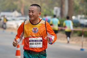 BIB: 42195, 42919
                            <button type="button" onclick="openModal(8986518)" class="btn btn-primary btn-sm float-right btn-popup" data-toggle="modal" data-target=".modal-high-quality">
                        <i class="fas fa-shopping-cart"></i> Add to Cart
                    </button>
                                            <button type="button" onclick="isThisMe(8986518, true)" class="btn btn-success btn-sm float-right btn-popup btn-isme hidden" data-toggle="tooltip" data-placement="bottom" title="นี่คือรูปของคุณใช่ไหม คลิกที่นี่เพื่อเอาเข้าอัลบั้ม">
                        <i class="fas fa-plus"></i> Add to album
                    </button>
                    <button type="button" onclick="isThisMe(8986518, false)" class="btn btn-warning btn-sm float-right btn-popup btn-isnotme hidden">
                        <i class="fas fa-ban"></i> Remove from album
                    </button>