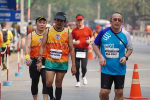 BIB: 47442, 42989
                            <button type="button" onclick="openModal(9007142)" class="btn btn-primary btn-sm float-right btn-popup" data-toggle="modal" data-target=".modal-high-quality">
                        <i class="fas fa-shopping-cart"></i> Add to Cart
                    </button>
                                            <button type="button" onclick="isThisMe(9007142, true)" class="btn btn-success btn-sm float-right btn-popup btn-isme hidden" data-toggle="tooltip" data-placement="bottom" title="นี่คือรูปของคุณใช่ไหม คลิกที่นี่เพื่อเอาเข้าอัลบั้ม">
                        <i class="fas fa-plus"></i> Add to album
                    </button>
                    <button type="button" onclick="isThisMe(9007142, false)" class="btn btn-warning btn-sm float-right btn-popup btn-isnotme hidden">
                        <i class="fas fa-ban"></i> Remove from album
                    </button>