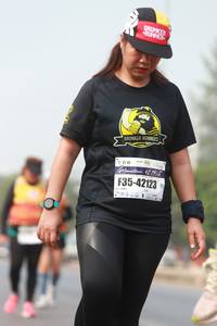 BIB: 42195, 42123
                            <button type="button" onclick="openModal(9181561)" class="btn btn-primary btn-sm float-right btn-popup" data-toggle="modal" data-target=".modal-high-quality">
                        <i class="fas fa-shopping-cart"></i> Add to Cart
                    </button>
                                            <button type="button" onclick="isThisMe(9181561, true)" class="btn btn-success btn-sm float-right btn-popup btn-isme hidden" data-toggle="tooltip" data-placement="bottom" title="นี่คือรูปของคุณใช่ไหม คลิกที่นี่เพื่อเอาเข้าอัลบั้ม">
                        <i class="fas fa-plus"></i> Add to album
                    </button>
                    <button type="button" onclick="isThisMe(9181561, false)" class="btn btn-warning btn-sm float-right btn-popup btn-isnotme hidden">
                        <i class="fas fa-ban"></i> Remove from album
                    </button>