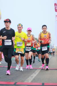 BIB: 4623, 40405
                            <button type="button" onclick="openModal(7391168)" class="btn btn-primary btn-sm float-right btn-popup" data-toggle="modal" data-target=".modal-high-quality">
                        <i class="fas fa-shopping-cart"></i> Add to Cart
                    </button>
                                            <button type="button" onclick="isThisMe(7391168, true)" class="btn btn-success btn-sm float-right btn-popup btn-isme hidden" data-toggle="tooltip" data-placement="bottom" title="นี่คือรูปของคุณใช่ไหม คลิกที่นี่เพื่อเอาเข้าอัลบั้ม">
                        <i class="fas fa-plus"></i> Add to album
                    </button>
                    <button type="button" onclick="isThisMe(7391168, false)" class="btn btn-warning btn-sm float-right btn-popup btn-isnotme hidden">
                        <i class="fas fa-ban"></i> Remove from album
                    </button>