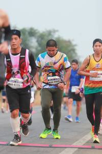 BIB: 0302, 41939, 47725
                            <button type="button" onclick="openModal(7557272)" class="btn btn-primary btn-sm float-right btn-popup" data-toggle="modal" data-target=".modal-high-quality">
                        <i class="fas fa-shopping-cart"></i> Add to Cart
                    </button>
                                            <button type="button" onclick="isThisMe(7557272, true)" class="btn btn-success btn-sm float-right btn-popup btn-isme hidden" data-toggle="tooltip" data-placement="bottom" title="นี่คือรูปของคุณใช่ไหม คลิกที่นี่เพื่อเอาเข้าอัลบั้ม">
                        <i class="fas fa-plus"></i> Add to album
                    </button>
                    <button type="button" onclick="isThisMe(7557272, false)" class="btn btn-warning btn-sm float-right btn-popup btn-isnotme hidden">
                        <i class="fas fa-ban"></i> Remove from album
                    </button>