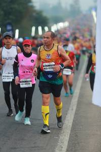 BIB: 4733, 4000, 40558
                            <button type="button" onclick="openModal(7469212)" class="btn btn-primary btn-sm float-right btn-popup" data-toggle="modal" data-target=".modal-high-quality">
                        <i class="fas fa-shopping-cart"></i> Add to Cart
                    </button>
                                            <button type="button" onclick="isThisMe(7469212, true)" class="btn btn-success btn-sm float-right btn-popup btn-isme hidden" data-toggle="tooltip" data-placement="bottom" title="นี่คือรูปของคุณใช่ไหม คลิกที่นี่เพื่อเอาเข้าอัลบั้ม">
                        <i class="fas fa-plus"></i> Add to album
                    </button>
                    <button type="button" onclick="isThisMe(7469212, false)" class="btn btn-warning btn-sm float-right btn-popup btn-isnotme hidden">
                        <i class="fas fa-ban"></i> Remove from album
                    </button>