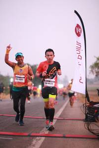 BIB: 612, 40225
                            <button type="button" onclick="openModal(7297596)" class="btn btn-primary btn-sm float-right btn-popup" data-toggle="modal" data-target=".modal-high-quality">
                        <i class="fas fa-shopping-cart"></i> Add to Cart
                    </button>
                                            <button type="button" onclick="isThisMe(7297596, true)" class="btn btn-success btn-sm float-right btn-popup btn-isme hidden" data-toggle="tooltip" data-placement="bottom" title="นี่คือรูปของคุณใช่ไหม คลิกที่นี่เพื่อเอาเข้าอัลบั้ม">
                        <i class="fas fa-plus"></i> Add to album
                    </button>
                    <button type="button" onclick="isThisMe(7297596, false)" class="btn btn-warning btn-sm float-right btn-popup btn-isnotme hidden">
                        <i class="fas fa-ban"></i> Remove from album
                    </button>