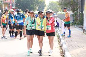 BIB: 0087, 209
                            <button type="button" onclick="openModal(7485970)" class="btn btn-primary btn-sm float-right btn-popup" data-toggle="modal" data-target=".modal-high-quality">
                        <i class="fas fa-shopping-cart"></i> Add to Cart
                    </button>
                                            <button type="button" onclick="isThisMe(7485970, true)" class="btn btn-success btn-sm float-right btn-popup btn-isme hidden" data-toggle="tooltip" data-placement="bottom" title="นี่คือรูปของคุณใช่ไหม คลิกที่นี่เพื่อเอาเข้าอัลบั้ม">
                        <i class="fas fa-plus"></i> Add to album
                    </button>
                    <button type="button" onclick="isThisMe(7485970, false)" class="btn btn-warning btn-sm float-right btn-popup btn-isnotme hidden">
                        <i class="fas fa-ban"></i> Remove from album
                    </button>