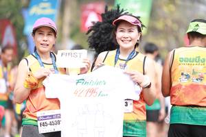 BIB: 42195, 1219, 4530
                            <button type="button" onclick="openModal(7491981)" class="btn btn-primary btn-sm float-right btn-popup" data-toggle="modal" data-target=".modal-high-quality">
                        <i class="fas fa-shopping-cart"></i> Add to Cart
                    </button>
                                            <button type="button" onclick="isThisMe(7491981, true)" class="btn btn-success btn-sm float-right btn-popup btn-isme hidden" data-toggle="tooltip" data-placement="bottom" title="นี่คือรูปของคุณใช่ไหม คลิกที่นี่เพื่อเอาเข้าอัลบั้ม">
                        <i class="fas fa-plus"></i> Add to album
                    </button>
                    <button type="button" onclick="isThisMe(7491981, false)" class="btn btn-warning btn-sm float-right btn-popup btn-isnotme hidden">
                        <i class="fas fa-ban"></i> Remove from album
                    </button>