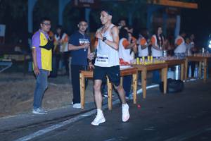 BIB: 833
                            <button type="button" onclick="openModal(7557872)" class="btn btn-primary btn-sm float-right btn-popup" data-toggle="modal" data-target=".modal-high-quality">
                        <i class="fas fa-shopping-cart"></i> Add to Cart
                    </button>
                                            <button type="button" onclick="isThisMe(7557872, true)" class="btn btn-success btn-sm float-right btn-popup btn-isme hidden" data-toggle="tooltip" data-placement="bottom" title="นี่คือรูปของคุณใช่ไหม คลิกที่นี่เพื่อเอาเข้าอัลบั้ม">
                        <i class="fas fa-plus"></i> Add to album
                    </button>
                    <button type="button" onclick="isThisMe(7557872, false)" class="btn btn-warning btn-sm float-right btn-popup btn-isnotme hidden">
                        <i class="fas fa-ban"></i> Remove from album
                    </button>