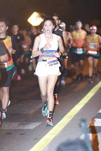 BIB: 06376, 4504
                            <button type="button" onclick="openModal(7576541)" class="btn btn-primary btn-sm float-right btn-popup" data-toggle="modal" data-target=".modal-high-quality">
                        <i class="fas fa-shopping-cart"></i> Add to Cart
                    </button>
                                            <button type="button" onclick="isThisMe(7576541, true)" class="btn btn-success btn-sm float-right btn-popup btn-isme hidden" data-toggle="tooltip" data-placement="bottom" title="นี่คือรูปของคุณใช่ไหม คลิกที่นี่เพื่อเอาเข้าอัลบั้ม">
                        <i class="fas fa-plus"></i> Add to album
                    </button>
                    <button type="button" onclick="isThisMe(7576541, false)" class="btn btn-warning btn-sm float-right btn-popup btn-isnotme hidden">
                        <i class="fas fa-ban"></i> Remove from album
                    </button>