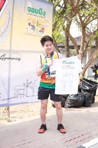 BIB: 42195, 4069
                            <button type="button" onclick="openModal(7485466)" class="btn btn-primary btn-sm float-right btn-popup" data-toggle="modal" data-target=".modal-high-quality">
                        <i class="fas fa-shopping-cart"></i> Add to Cart
                    </button>
                                            <button type="button" onclick="isThisMe(7485466, true)" class="btn btn-success btn-sm float-right btn-popup btn-isme hidden" data-toggle="tooltip" data-placement="bottom" title="นี่คือรูปของคุณใช่ไหม คลิกที่นี่เพื่อเอาเข้าอัลบั้ม">
                        <i class="fas fa-plus"></i> Add to album
                    </button>
                    <button type="button" onclick="isThisMe(7485466, false)" class="btn btn-warning btn-sm float-right btn-popup btn-isnotme hidden">
                        <i class="fas fa-ban"></i> Remove from album
                    </button>