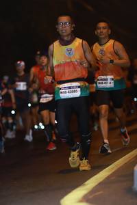 BIB: 4170, 43085
                            <button type="button" onclick="openModal(7576127)" class="btn btn-primary btn-sm float-right btn-popup" data-toggle="modal" data-target=".modal-high-quality">
                        <i class="fas fa-shopping-cart"></i> Add to Cart
                    </button>
                                            <button type="button" onclick="isThisMe(7576127, true)" class="btn btn-success btn-sm float-right btn-popup btn-isme hidden" data-toggle="tooltip" data-placement="bottom" title="นี่คือรูปของคุณใช่ไหม คลิกที่นี่เพื่อเอาเข้าอัลบั้ม">
                        <i class="fas fa-plus"></i> Add to album
                    </button>
                    <button type="button" onclick="isThisMe(7576127, false)" class="btn btn-warning btn-sm float-right btn-popup btn-isnotme hidden">
                        <i class="fas fa-ban"></i> Remove from album
                    </button>