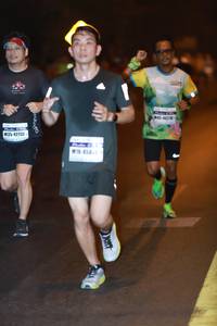 BIB: 46218, 42737, 458
                            <button type="button" onclick="openModal(7563237)" class="btn btn-primary btn-sm float-right btn-popup" data-toggle="modal" data-target=".modal-high-quality">
                        <i class="fas fa-shopping-cart"></i> Add to Cart
                    </button>
                                            <button type="button" onclick="isThisMe(7563237, true)" class="btn btn-success btn-sm float-right btn-popup btn-isme hidden" data-toggle="tooltip" data-placement="bottom" title="นี่คือรูปของคุณใช่ไหม คลิกที่นี่เพื่อเอาเข้าอัลบั้ม">
                        <i class="fas fa-plus"></i> Add to album
                    </button>
                    <button type="button" onclick="isThisMe(7563237, false)" class="btn btn-warning btn-sm float-right btn-popup btn-isnotme hidden">
                        <i class="fas fa-ban"></i> Remove from album
                    </button>