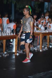 BIB: 673
                            <button type="button" onclick="openModal(7582688)" class="btn btn-primary btn-sm float-right btn-popup" data-toggle="modal" data-target=".modal-high-quality">
                        <i class="fas fa-shopping-cart"></i> Add to Cart
                    </button>
                                            <button type="button" onclick="isThisMe(7582688, true)" class="btn btn-success btn-sm float-right btn-popup btn-isme hidden" data-toggle="tooltip" data-placement="bottom" title="นี่คือรูปของคุณใช่ไหม คลิกที่นี่เพื่อเอาเข้าอัลบั้ม">
                        <i class="fas fa-plus"></i> Add to album
                    </button>
                    <button type="button" onclick="isThisMe(7582688, false)" class="btn btn-warning btn-sm float-right btn-popup btn-isnotme hidden">
                        <i class="fas fa-ban"></i> Remove from album
                    </button>