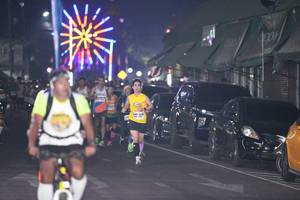 BIB: 
                            <button type="button" onclick="openModal(7279841)" class="btn btn-primary btn-sm float-right btn-popup" data-toggle="modal" data-target=".modal-high-quality">
                        <i class="fas fa-shopping-cart"></i> Add to Cart
                    </button>
                                            <button type="button" onclick="isThisMe(7279841, true)" class="btn btn-success btn-sm float-right btn-popup btn-isme hidden" data-toggle="tooltip" data-placement="bottom" title="นี่คือรูปของคุณใช่ไหม คลิกที่นี่เพื่อเอาเข้าอัลบั้ม">
                        <i class="fas fa-plus"></i> Add to album
                    </button>
                    <button type="button" onclick="isThisMe(7279841, false)" class="btn btn-warning btn-sm float-right btn-popup btn-isnotme hidden">
                        <i class="fas fa-ban"></i> Remove from album
                    </button>