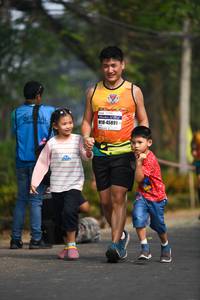 BIB: 45891
                            <button type="button" onclick="openModal(8909717)" class="btn btn-primary btn-sm float-right btn-popup" data-toggle="modal" data-target=".modal-high-quality">
                        <i class="fas fa-shopping-cart"></i> Add to Cart
                    </button>
                                            <button type="button" onclick="isThisMe(8909717, true)" class="btn btn-success btn-sm float-right btn-popup btn-isme hidden" data-toggle="tooltip" data-placement="bottom" title="นี่คือรูปของคุณใช่ไหม คลิกที่นี่เพื่อเอาเข้าอัลบั้ม">
                        <i class="fas fa-plus"></i> Add to album
                    </button>
                    <button type="button" onclick="isThisMe(8909717, false)" class="btn btn-warning btn-sm float-right btn-popup btn-isnotme hidden">
                        <i class="fas fa-ban"></i> Remove from album
                    </button>