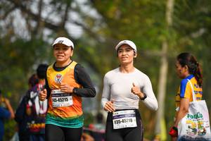 BIB: 45215, 4219, 45219
                            <button type="button" onclick="openModal(8890292)" class="btn btn-primary btn-sm float-right btn-popup" data-toggle="modal" data-target=".modal-high-quality">
                        <i class="fas fa-shopping-cart"></i> Add to Cart
                    </button>
                                            <button type="button" onclick="isThisMe(8890292, true)" class="btn btn-success btn-sm float-right btn-popup btn-isme hidden" data-toggle="tooltip" data-placement="bottom" title="นี่คือรูปของคุณใช่ไหม คลิกที่นี่เพื่อเอาเข้าอัลบั้ม">
                        <i class="fas fa-plus"></i> Add to album
                    </button>
                    <button type="button" onclick="isThisMe(8890292, false)" class="btn btn-warning btn-sm float-right btn-popup btn-isnotme hidden">
                        <i class="fas fa-ban"></i> Remove from album
                    </button>